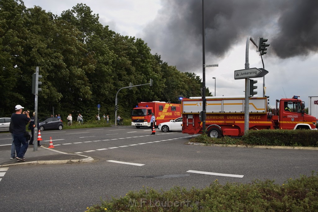 Grossbrand Halle Troisdorf Kriegsdorf Junkersring P013.JPG - Miklos Laubert